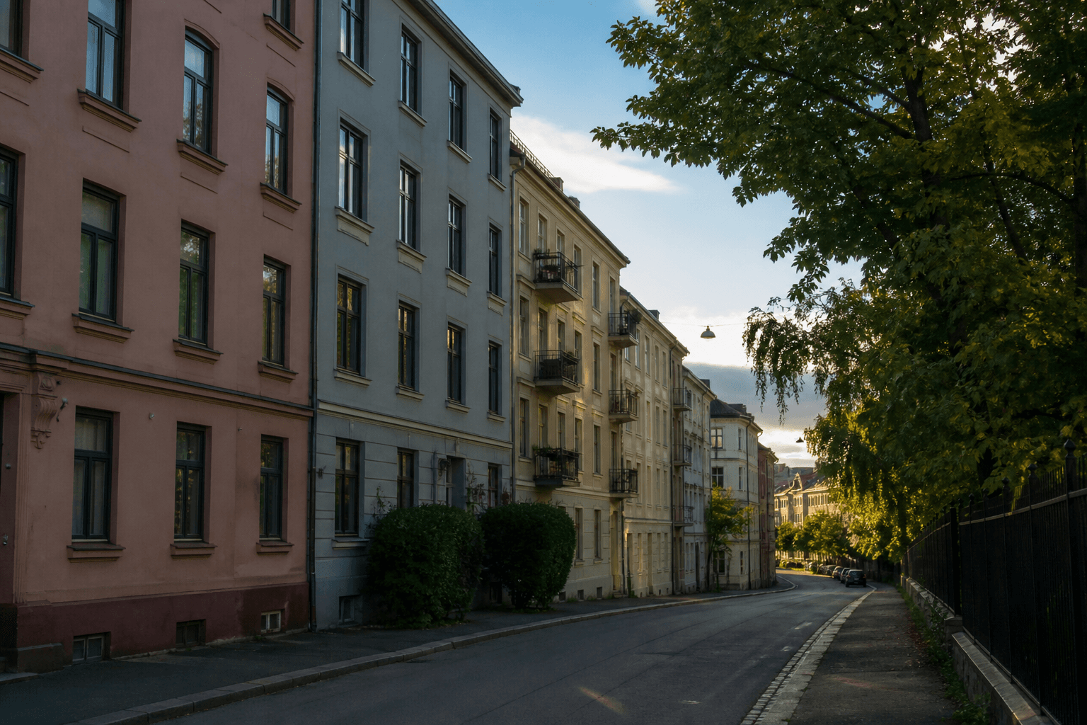 Oslo-gate med leilighetsfasader